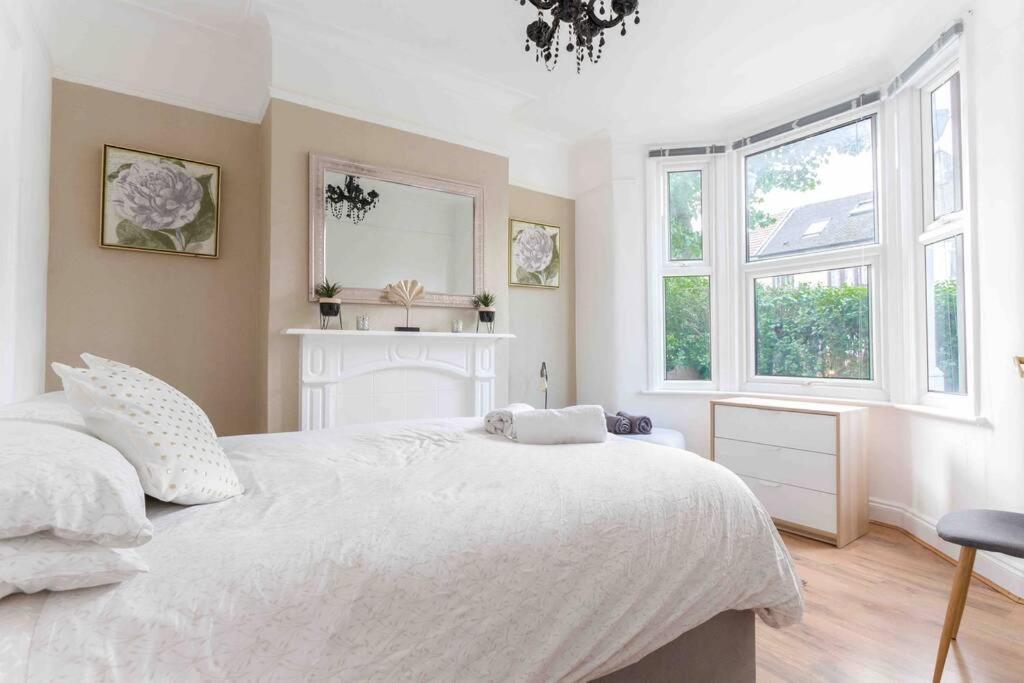 Contemporary 3 Bed House With Spacious Garden Close To Stratford Λονδίνο Εξωτερικό φωτογραφία
